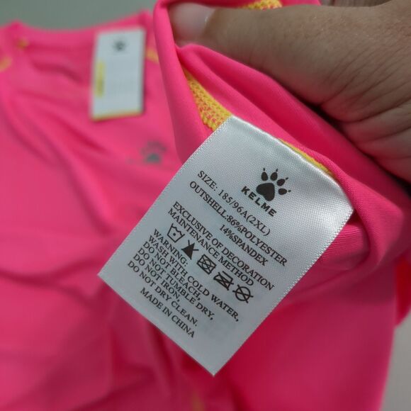 Team Kelme Mens Size Large Polyester Soccer Training Wicking Pink Shirt new with - Picture 5 of 6